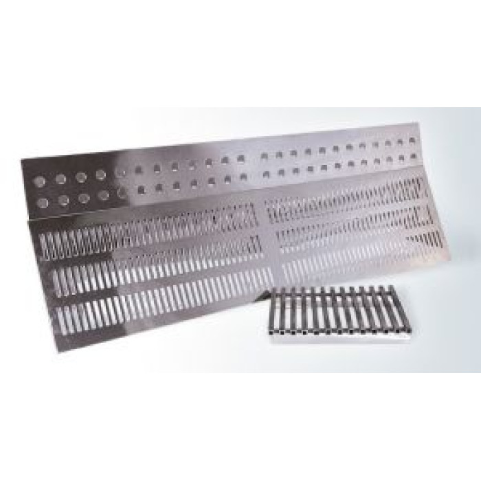 Решётка перелива перфорированная 195 - 245 мм - 1м/п Акватехника из нержавеющей стали AISI-316 (АТ 12.02М) Решётка перелива перфорированная 195 - 245 мм - 1м/п Акватехника из нержавеющей стали AISI-316 (АТ 12.02М)